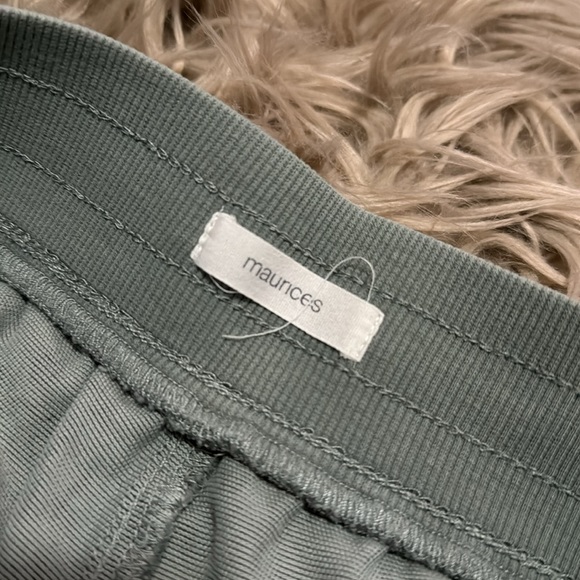 Maurice’s Shorts-Sz L-Green Camo-Cotton/Lyocell Blend-Drawstring Waist-EUC - Picture 13 of 15